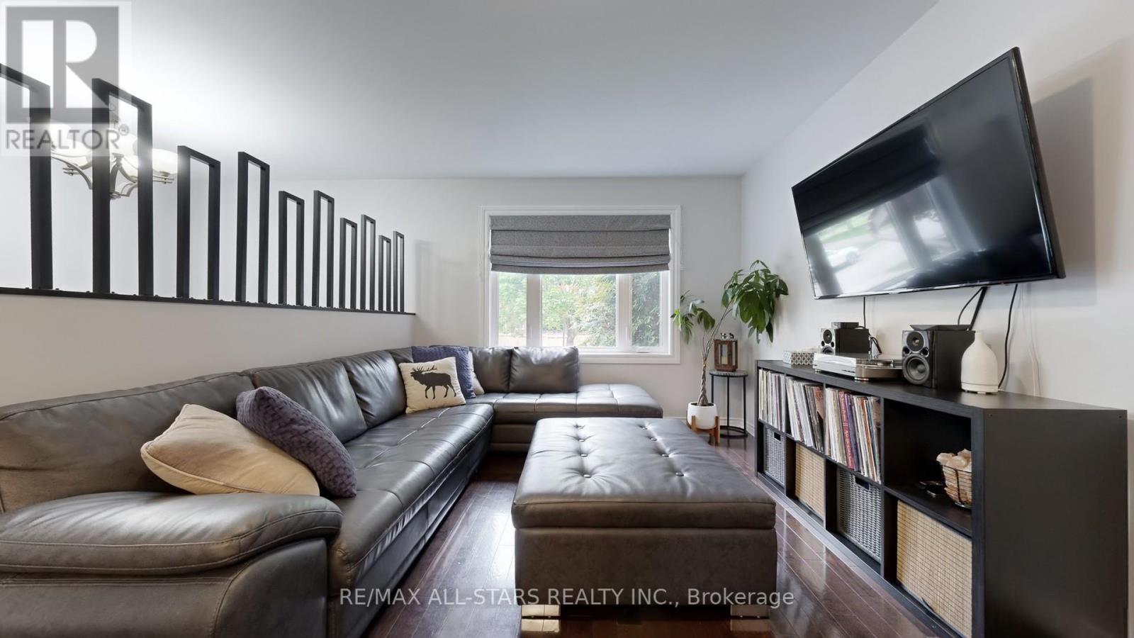 6 Forsythe Drive, Uxbridge, Ontario  L9P 1V7 - Photo 4 - N12185633