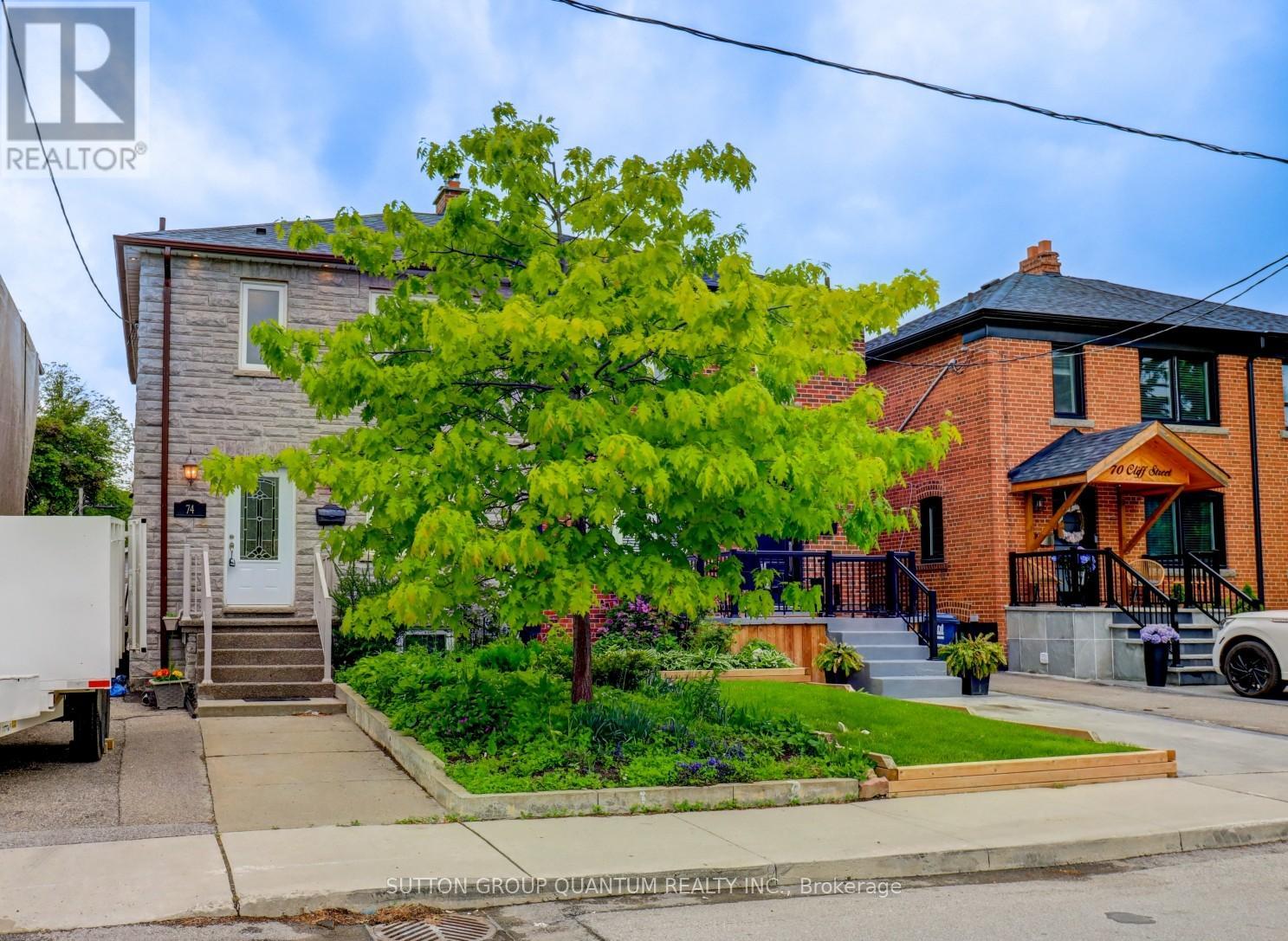 74 Cliff Street, Toronto, Ontario  M6N 4M1 - Photo 3 - W12176652
