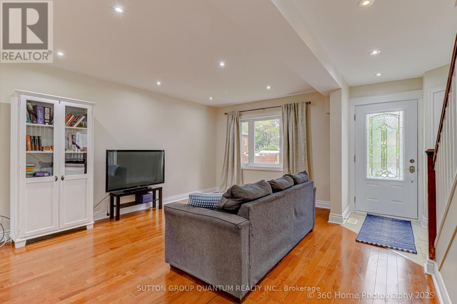 74 Cliff Street, Toronto, Ontario  M6N 4M1 - Photo 6 - W12176652