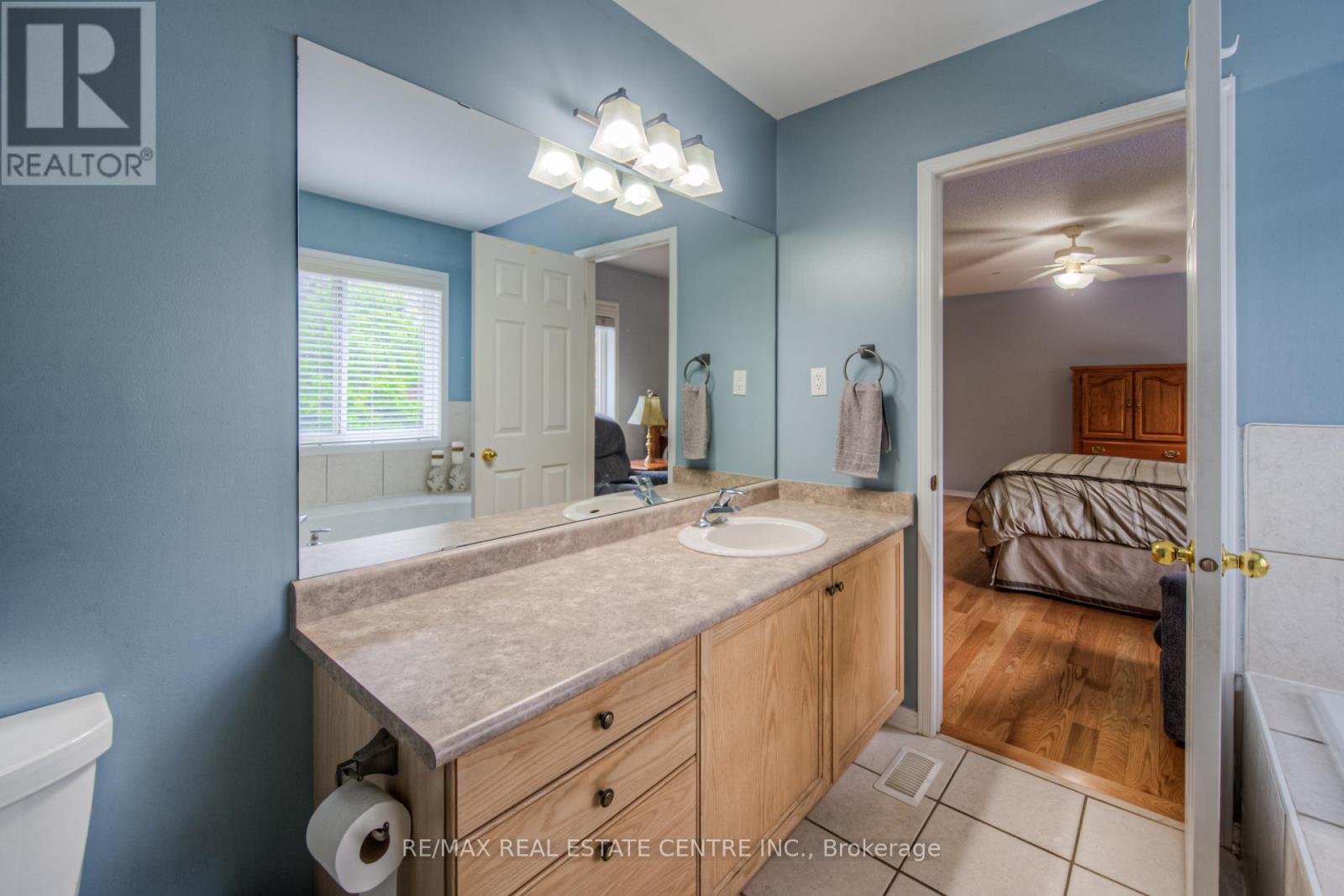 11 Anderson Court, Hamilton, Ontario  L9G 4Z7 - Photo 16 - X12171728