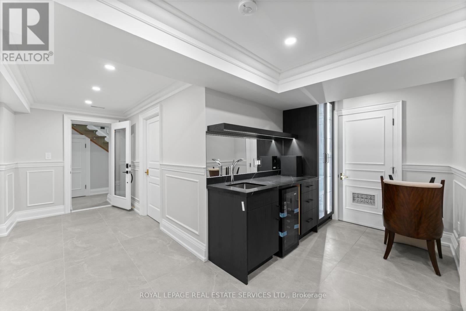 161 The Kingsway, Toronto (Kingsway South), Ontario  M8X 2V5 - Photo 41 - W12185590