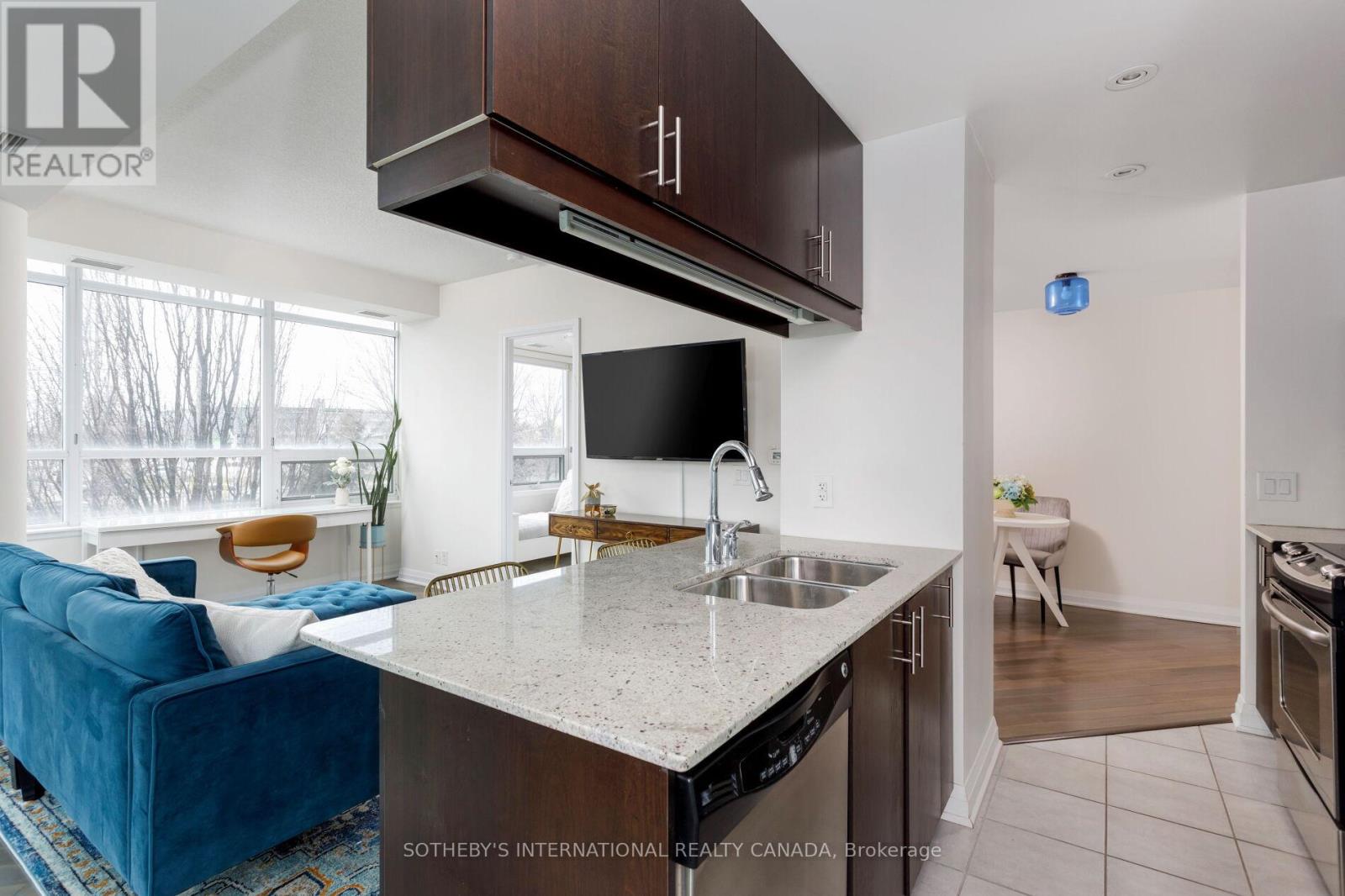 210 - 1055 Southdown Road, Mississauga (Clarkson), Ontario  L5J 0A3 - Photo 17 - W12185650