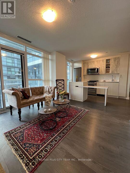 204 - 251 Manitoba Street, Toronto, Ontario  M8Y 0C7 - Photo 3 - W12185666