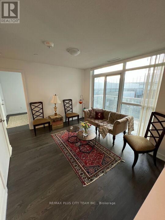 204 - 251 Manitoba Street, Toronto, Ontario  M8Y 0C7 - Photo 4 - W12185666