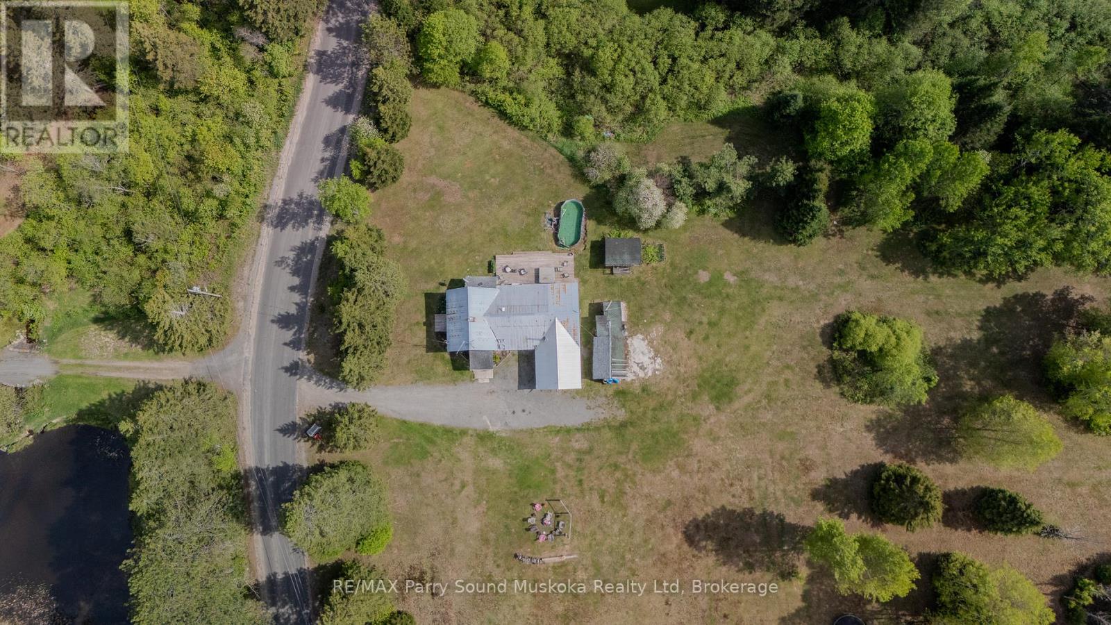 1516 Williamsport Road, Huntsville, Ontario  P1H 2J4 - Photo 2 - X12135867
