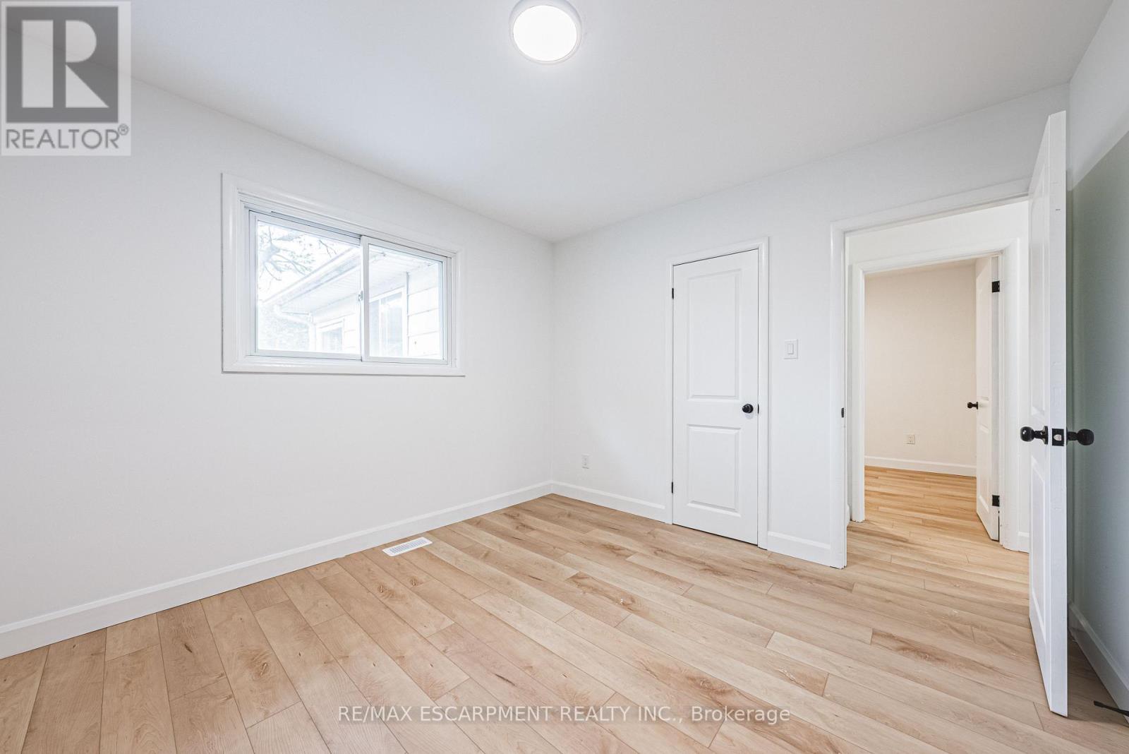 224 West 16th Street, Hamilton (Buchanan), Ontario  L9C 4C6 - Photo 24 - X12185528