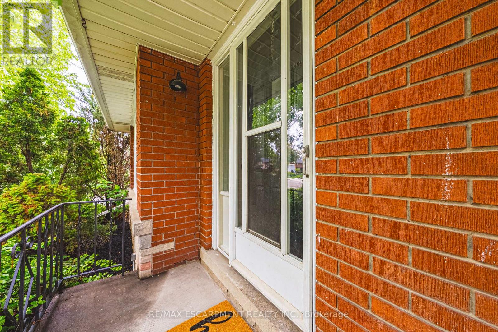224 West 16th Street, Hamilton (Buchanan), Ontario  L9C 4C6 - Photo 9 - X12185528