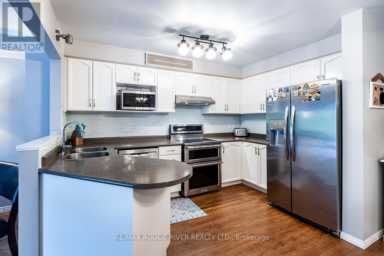 1330 Eagle Crescent, Peterborough West (North), Ontario  K9K 2K7 - Photo 10 - X12185552