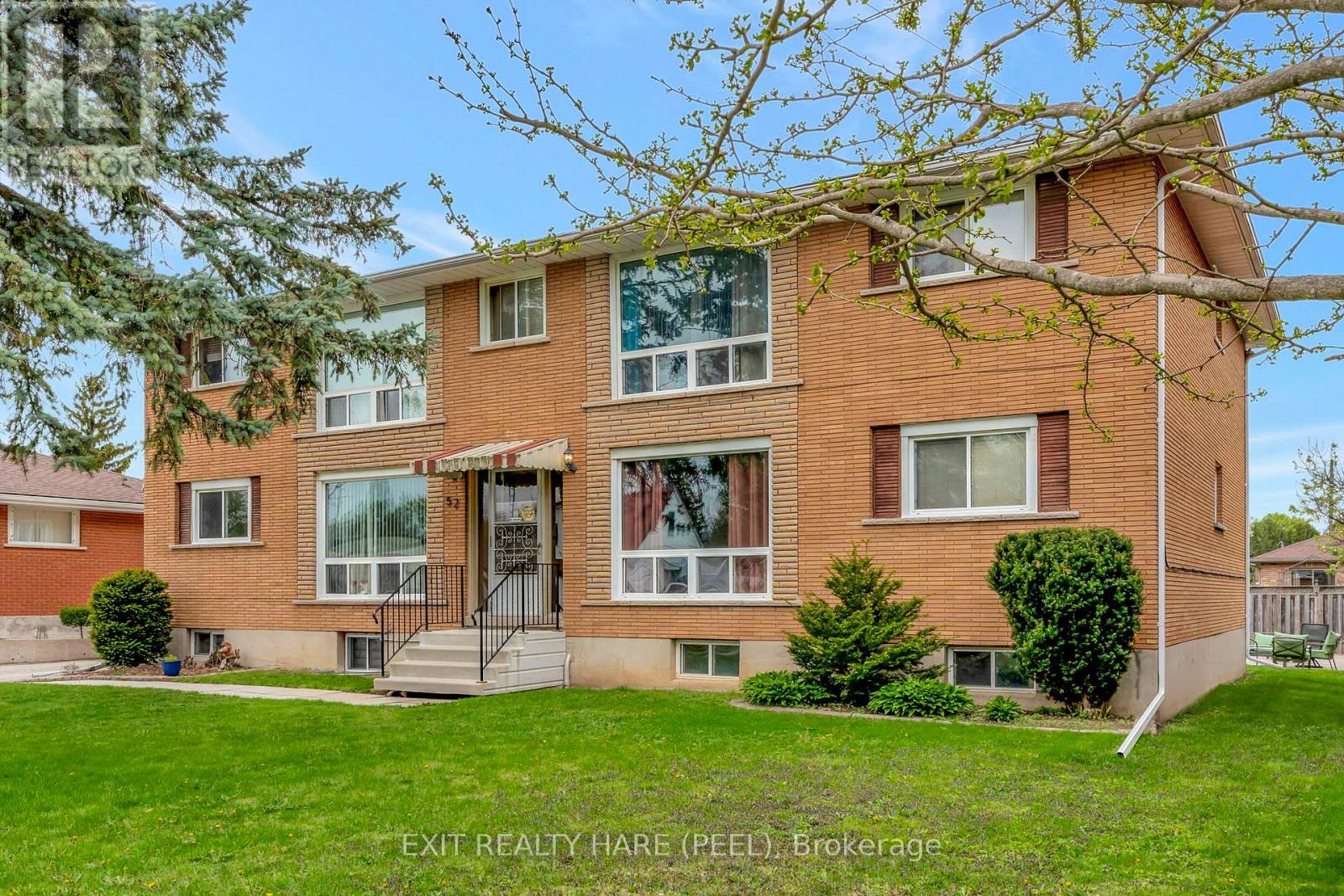 52 Hampton Street, Brantford, Ontario  N3S 4K8 - Photo 1 - X12185620