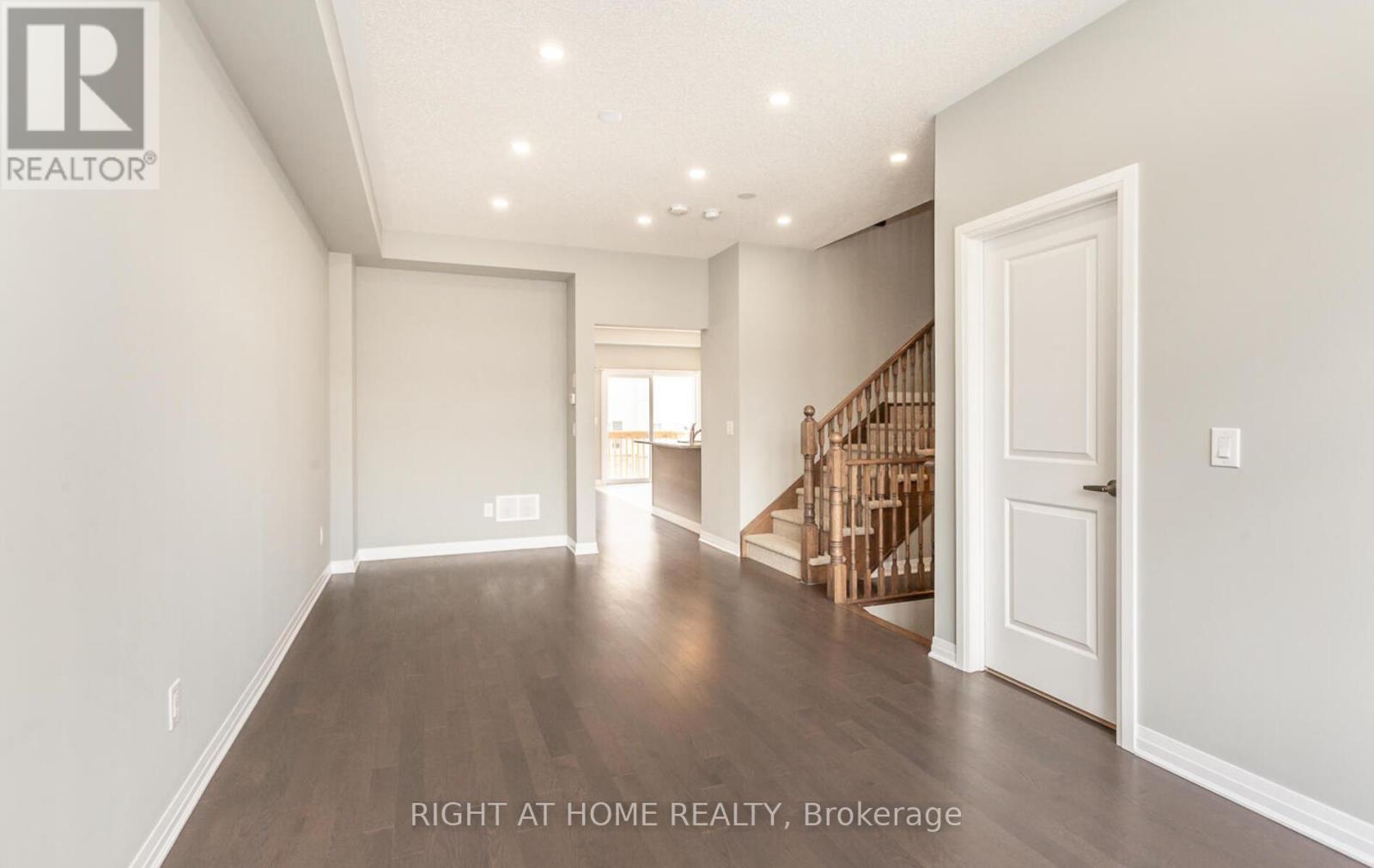 Property at 4074 CANBY STREET image 3