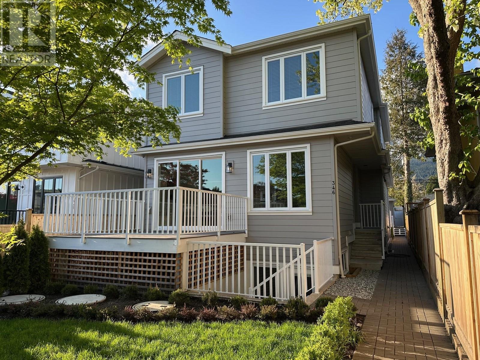 344 E 17TH STREET, north vancouver, British Columbia