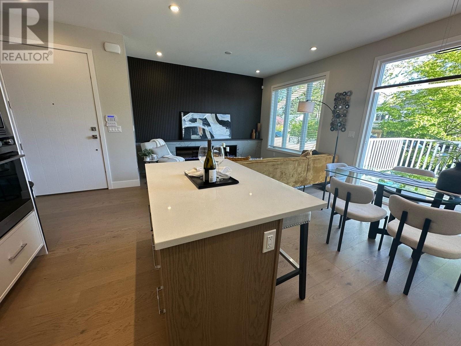 344 E 17th Street, North Vancouver, British Columbia  V7L 2V9 - Photo 9 - R3009305