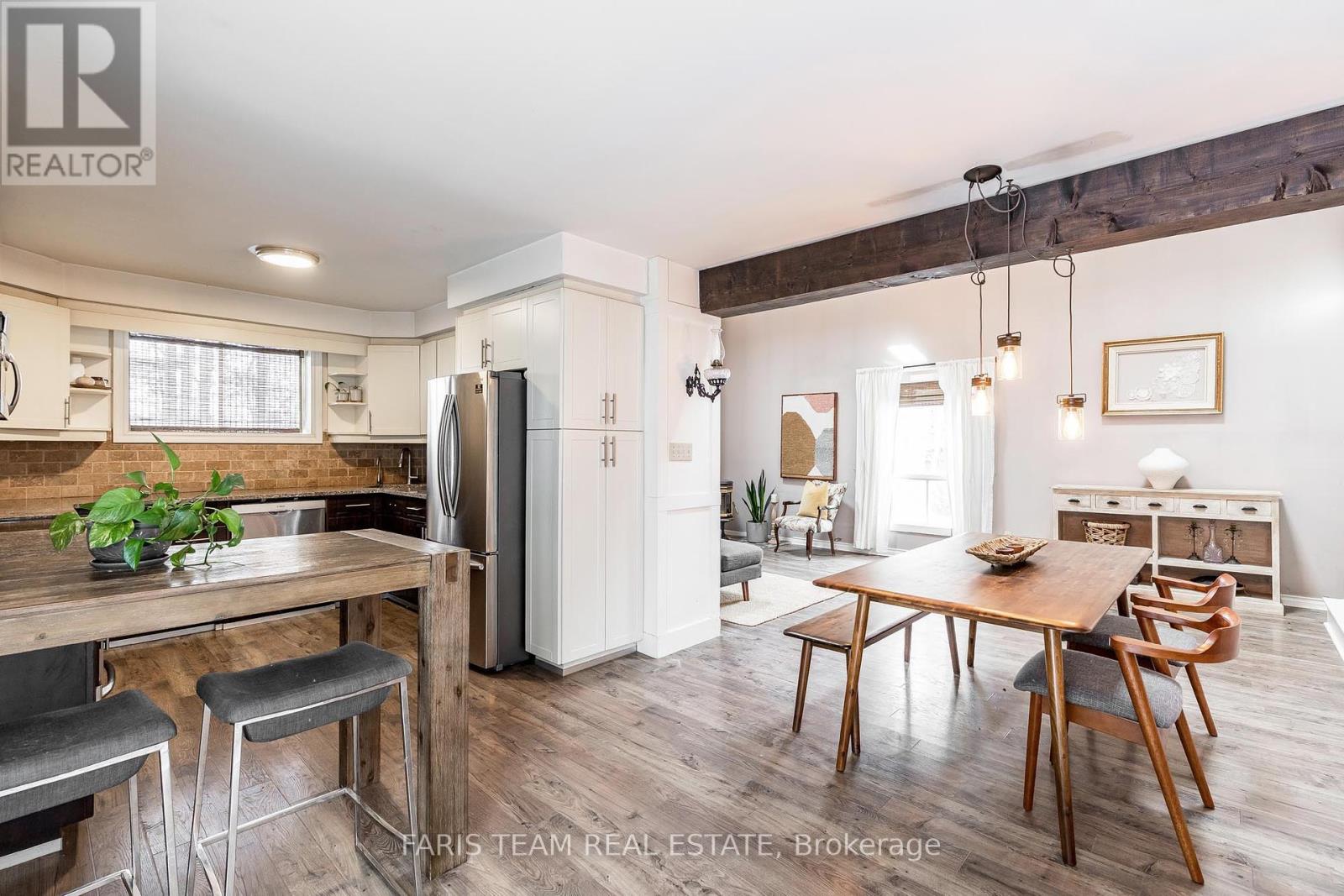 4313 10th Side Road, Bradford West Gwillimbury, Ontario  L3Z 3V7 - Photo 8 - N12021332