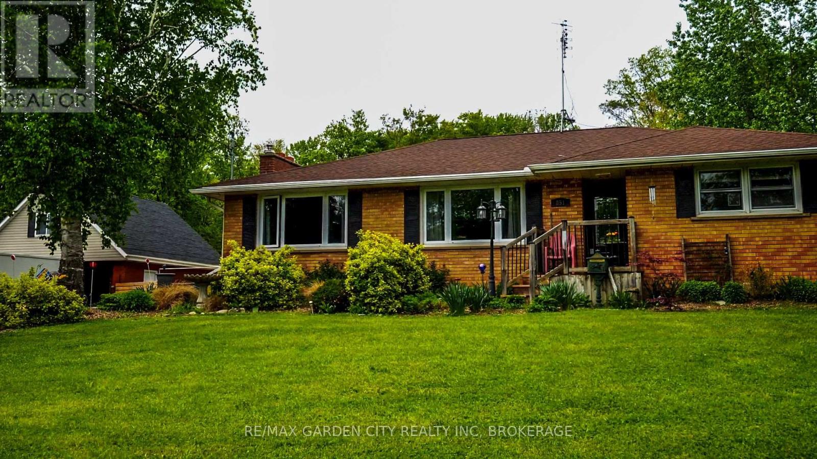 Property at 851 HWY 20 W image 3