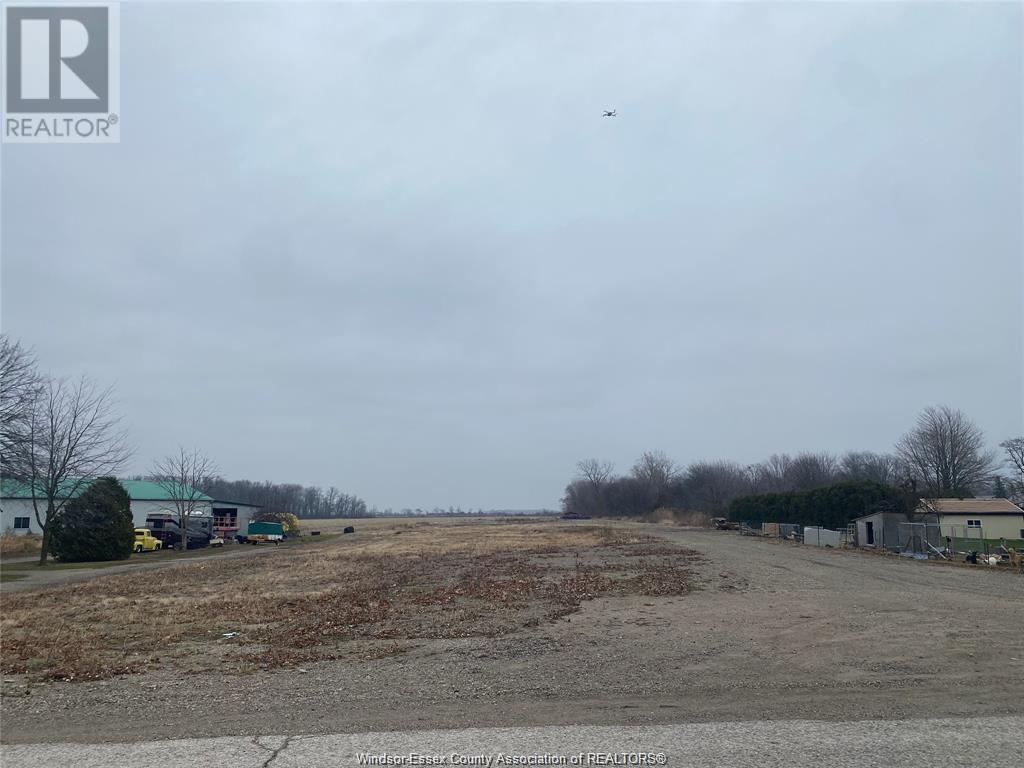 MLS# 25013458: 21333 COATSWORTH ROAD, Chatham-Kent, Canada