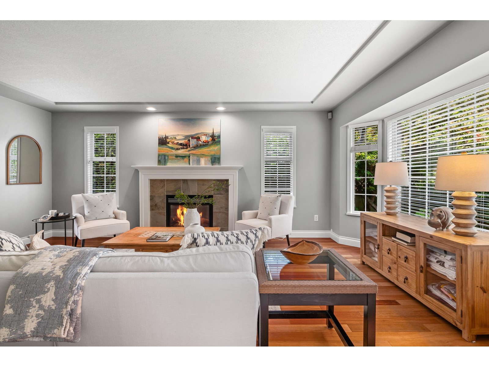 Property at 13808 19A AVENUE image 4