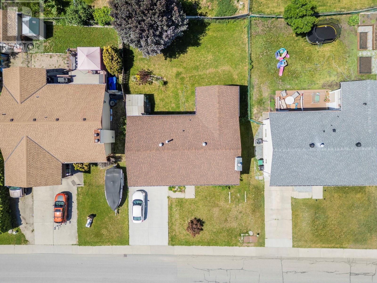 Property at 1904 18 Street image 4
