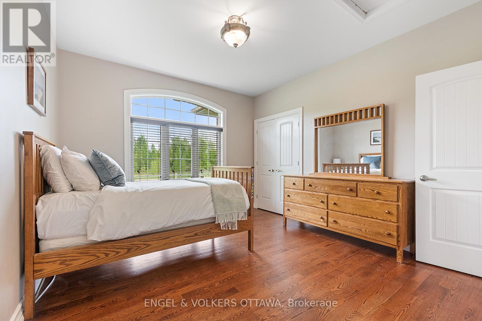 1468 Sandy Beach Court, Ottawa, Ontario  K4P 0C2 - Photo 25 - X12167388