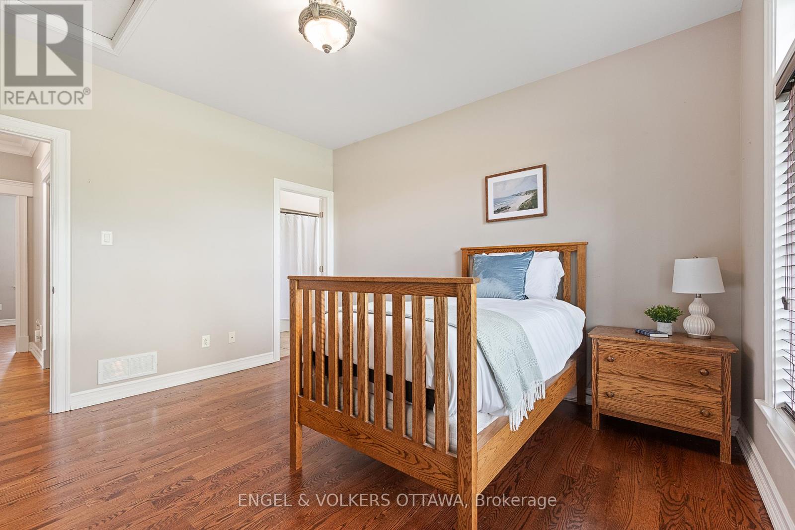 1468 Sandy Beach Court, Ottawa, Ontario  K4P 0C2 - Photo 26 - X12167388