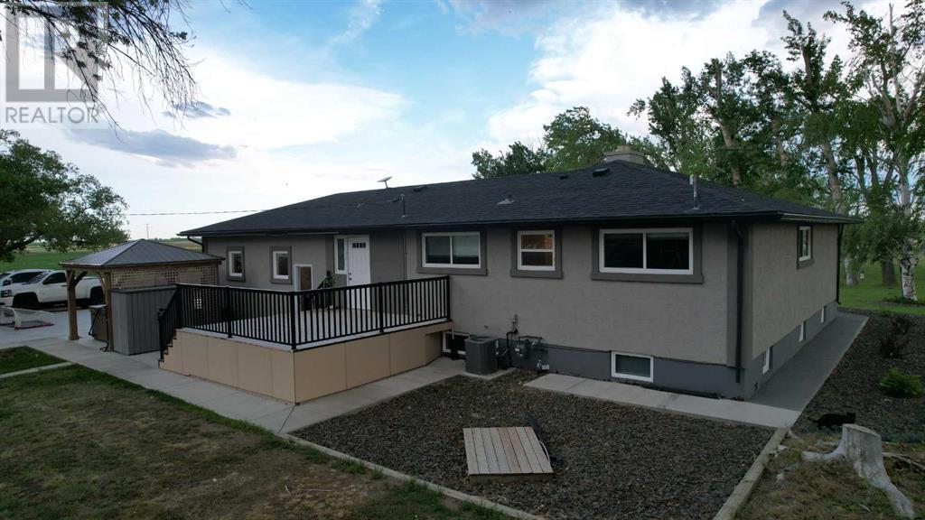 155064 Twp 110, Rural Taber, Alberta  T1G 2C6 - Photo 9 - A2225006