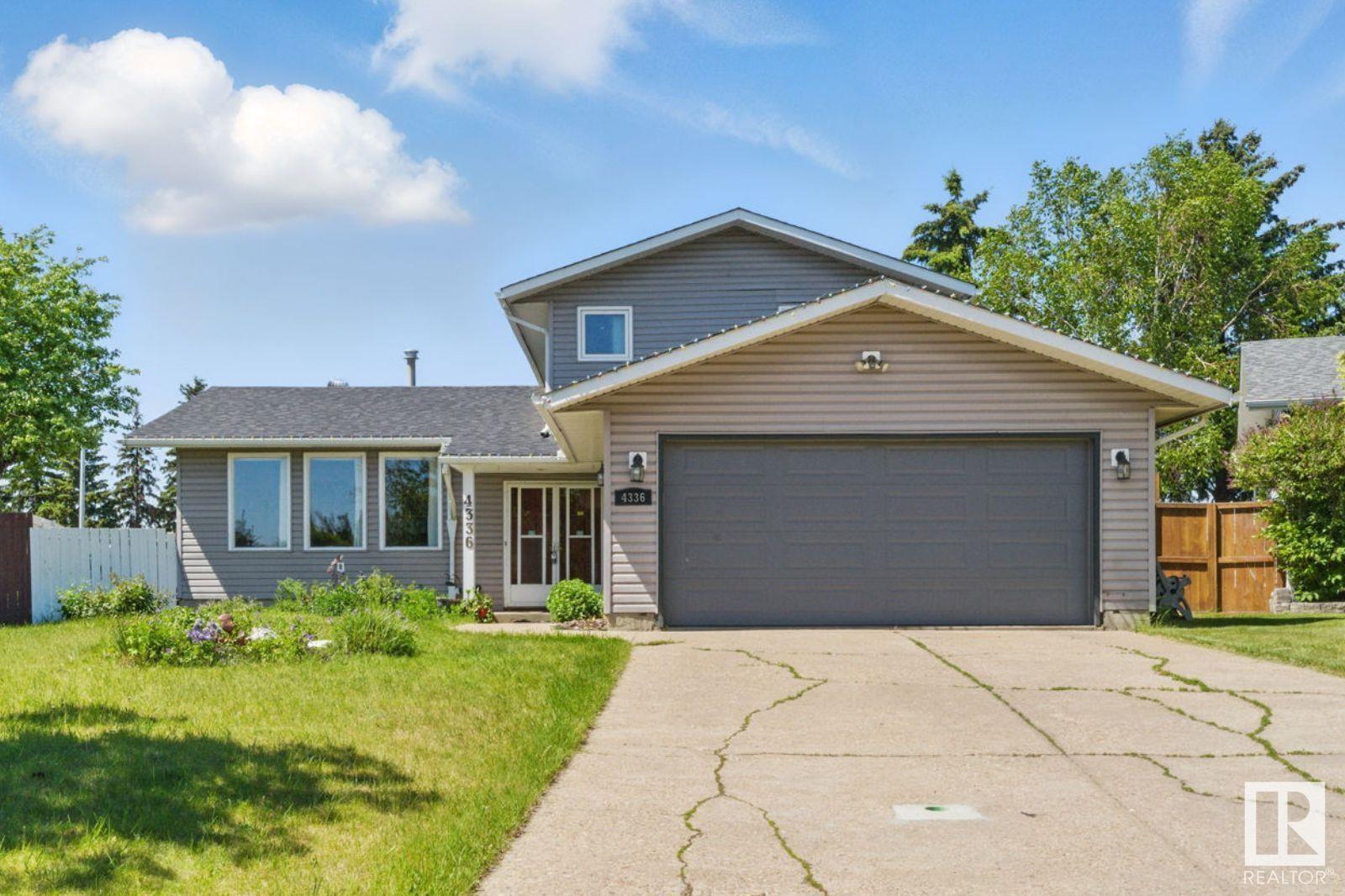 Property at 4336 74 ST NW image 1