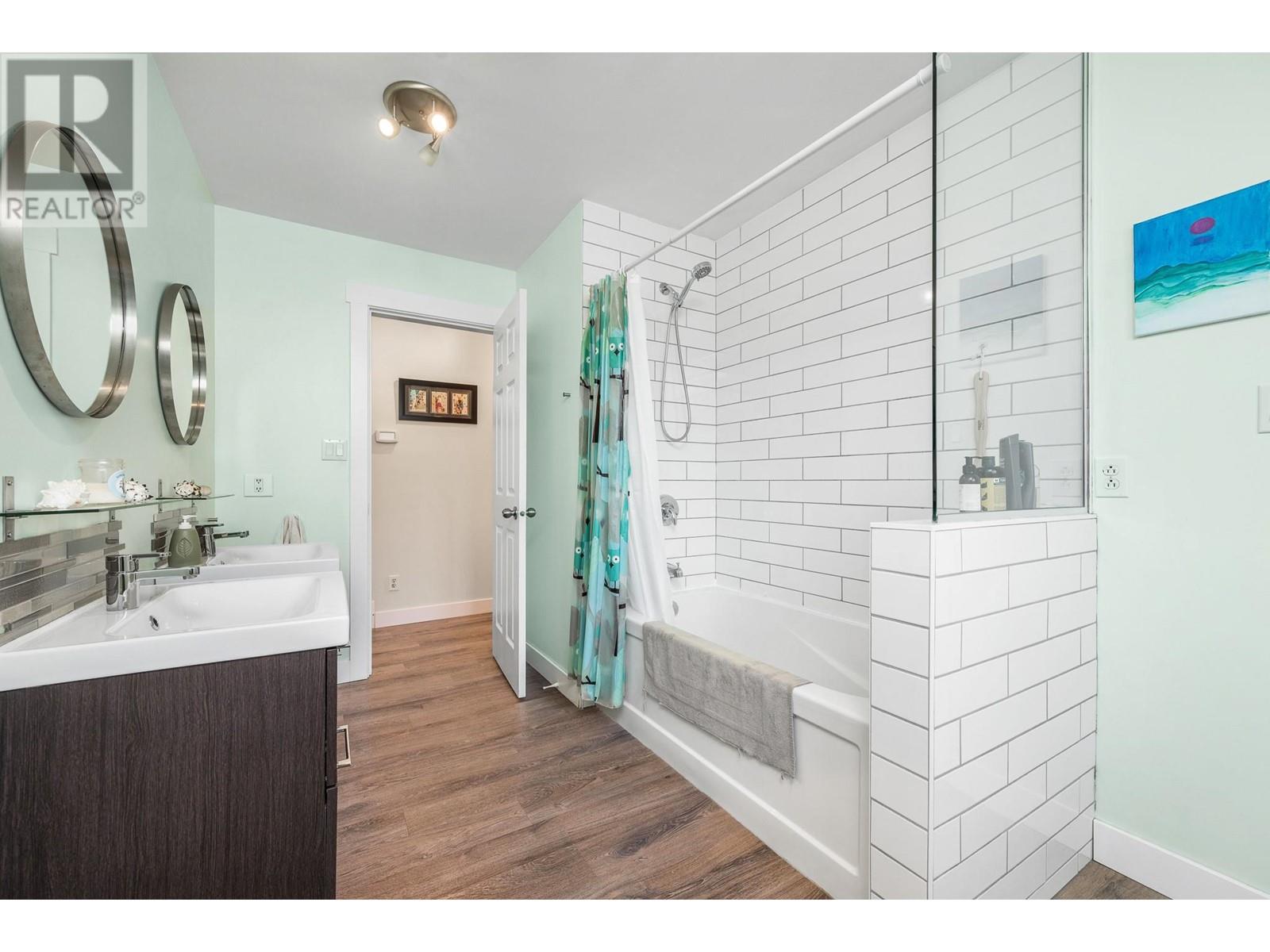 5895 Collison Road, Vernon, British Columbia  V1B 3L4 - Photo 16 - 10347461