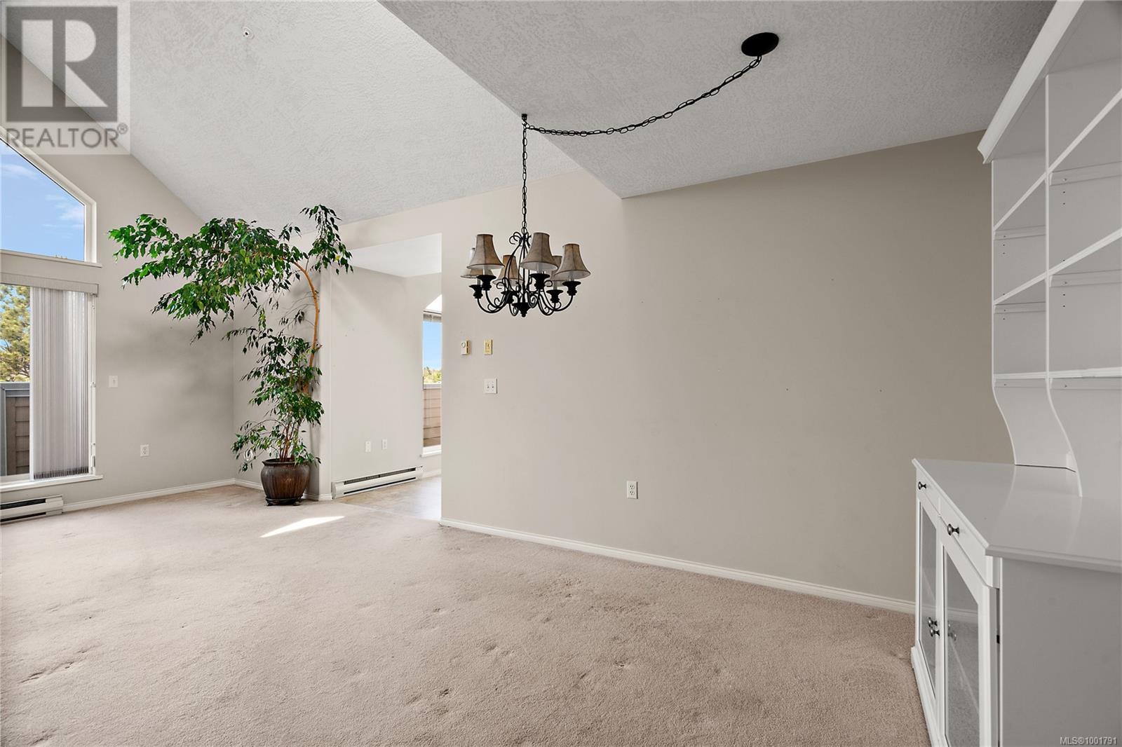 401 2250 James White Blvd, Sidney, British Columbia  V8L 1Z4 - Photo 9 - 1001791