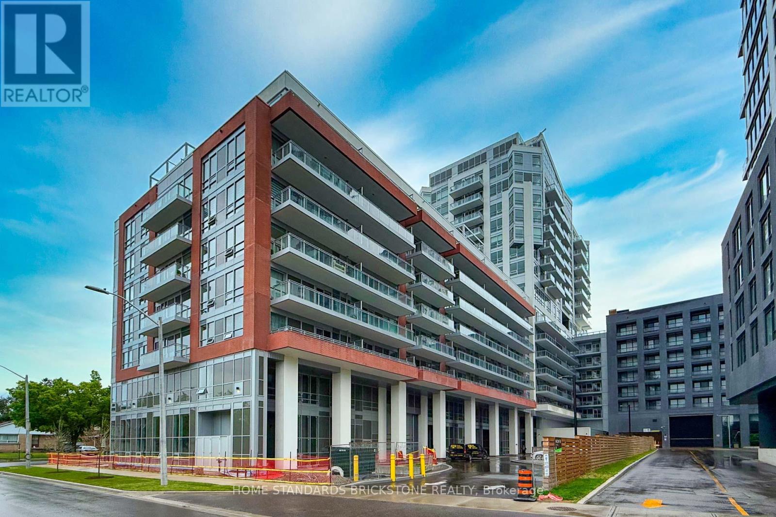 410 - 8888 Yonge Street, Richmond Hill (South Richvale), Ontario  L4C 6Z1 - Photo 4 - N12185720