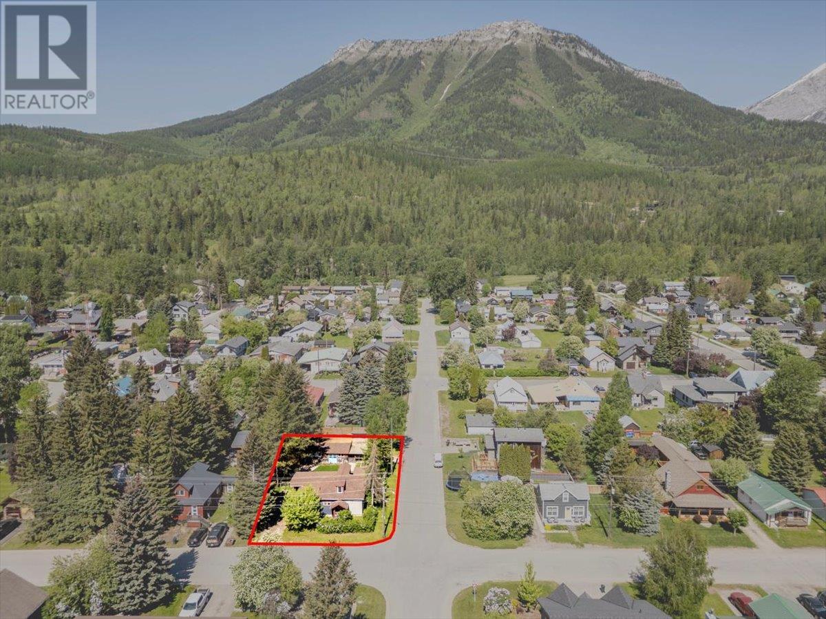 791 8th Avenue, Fernie, British Columbia  V0B 1M0 - Photo 86 - 10350185