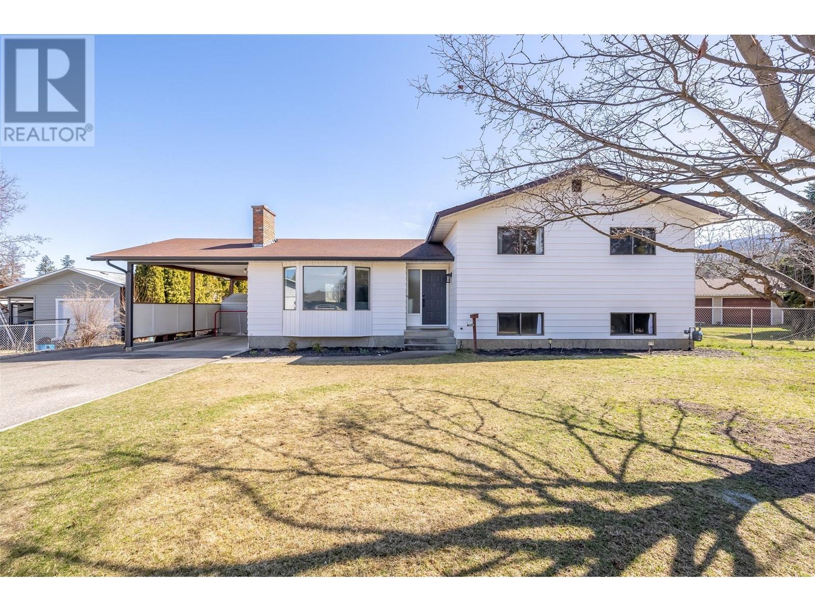 2160 Diamond Road, Kelowna, British Columbia
