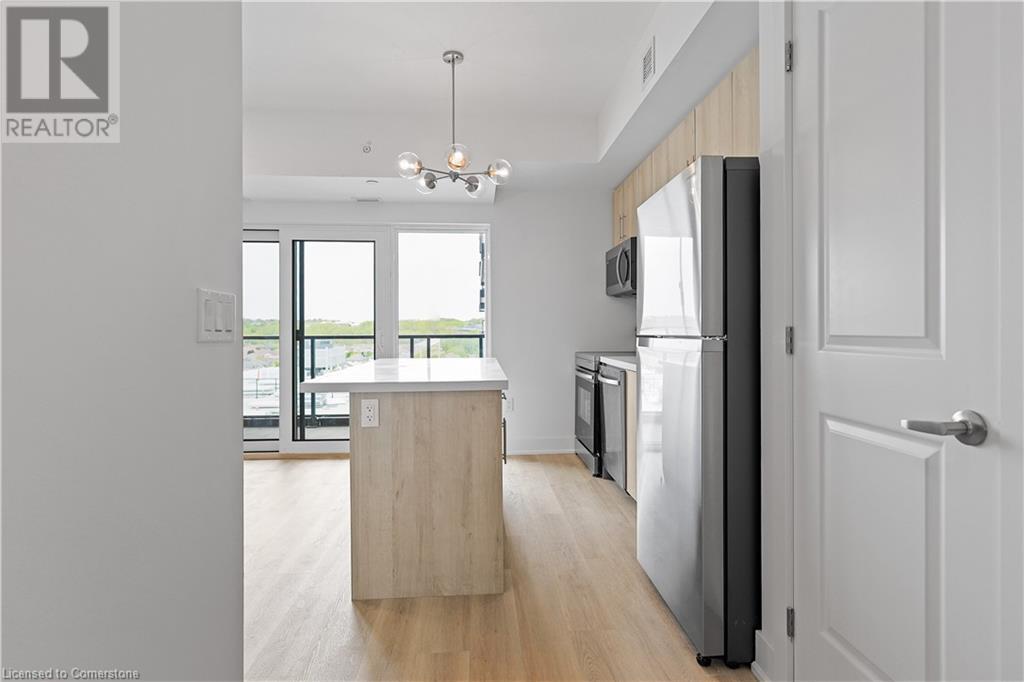 401 Shellard Lane Unit# 711, Brantford, Ontario  N3T 5L5 - Photo 11 - 40714930