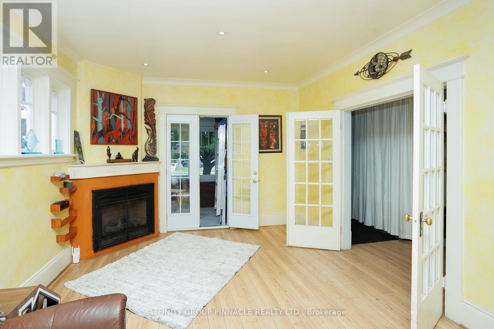 25 Francis Street, Kawartha Lakes, Ontario K9V 5R8 - Photo 11 - X12185832