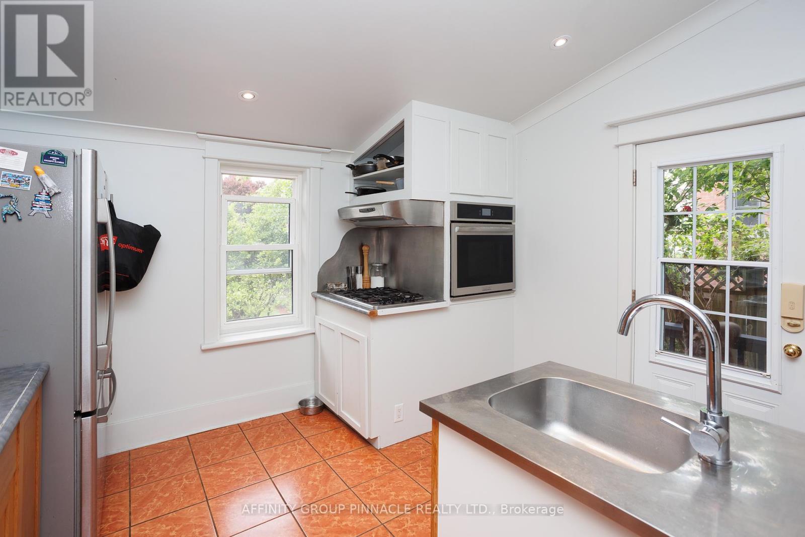 25 Francis Street, Kawartha Lakes, Ontario K9V 5R8 - Photo 16 - X12185832