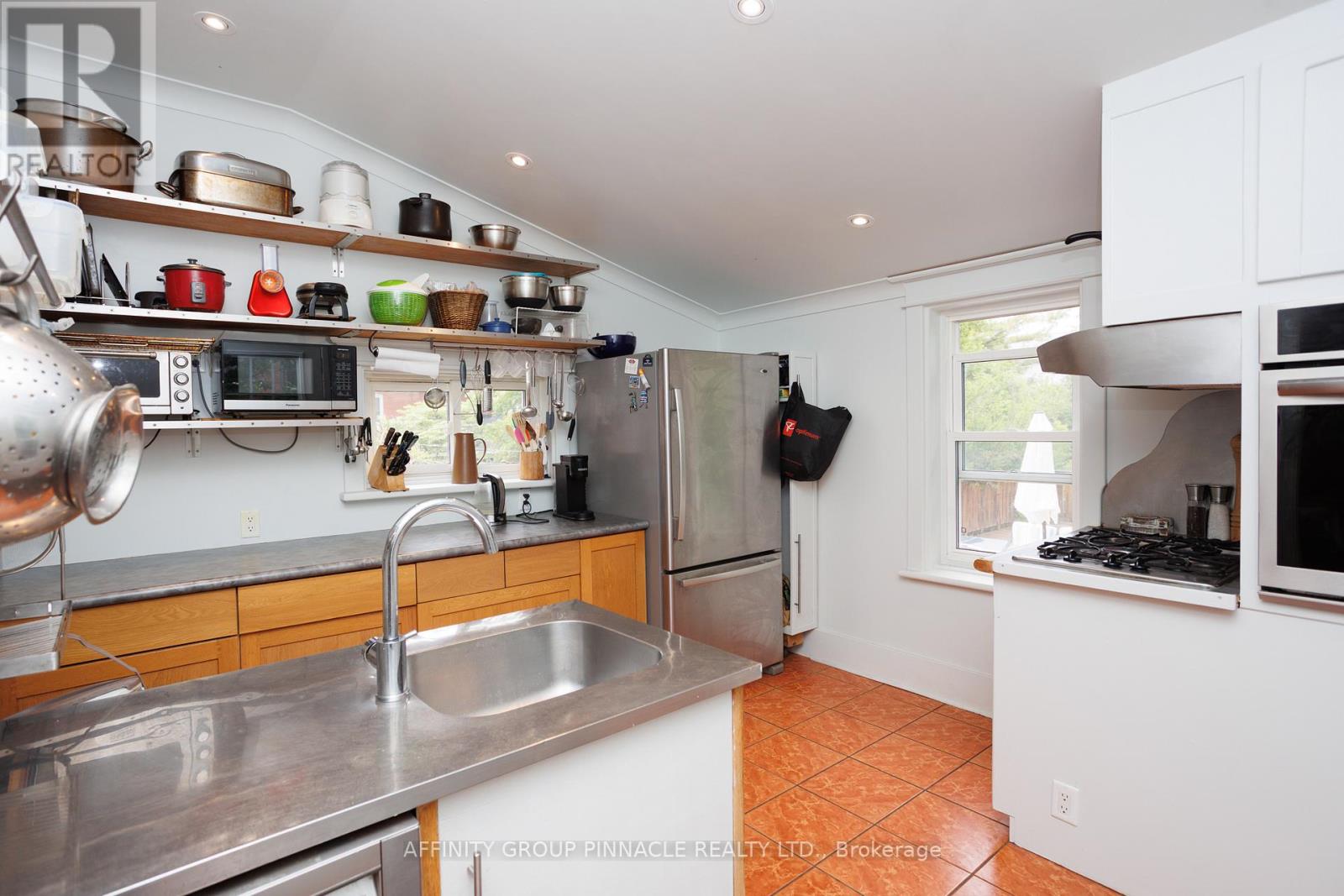25 Francis Street, Kawartha Lakes, Ontario K9V 5R8 - Photo 18 - X12185832