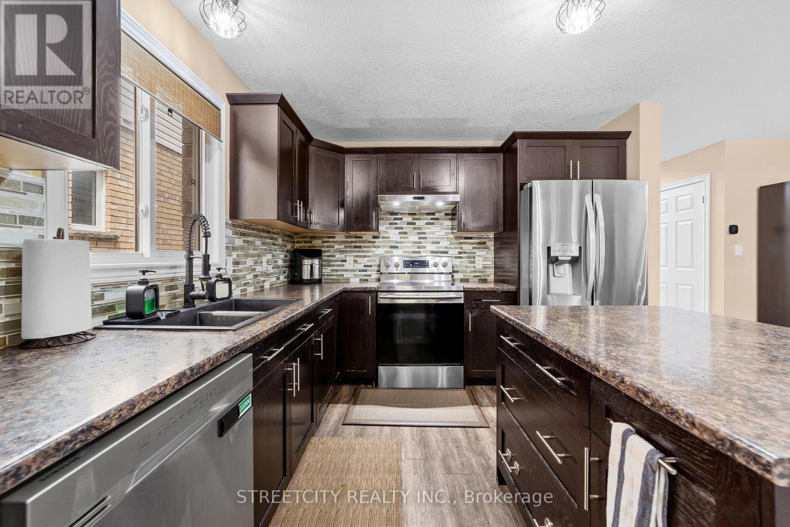 1221 Whetherfield Street, London North, Ontario  N6H 5X1 - Photo 11 - X12185770