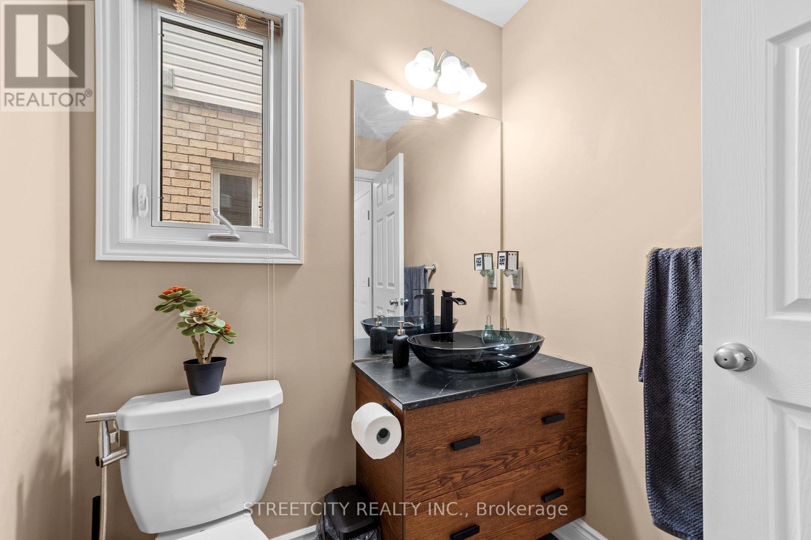 1221 Whetherfield Street, London North, Ontario  N6H 5X1 - Photo 6 - X12185770