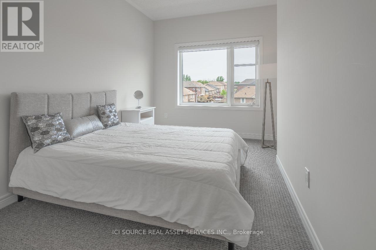 131 Lebovic Campus Drive, Vaughan, Ontario  L6A 5A4 - Photo 7 - N12149543