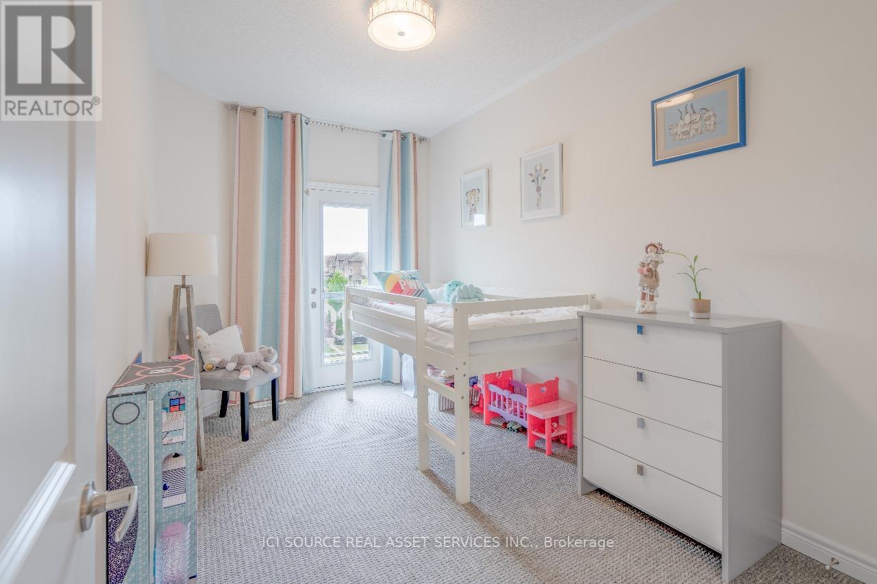 131 Lebovic Campus Drive, Vaughan, Ontario  L6A 5A4 - Photo 8 - N12149543