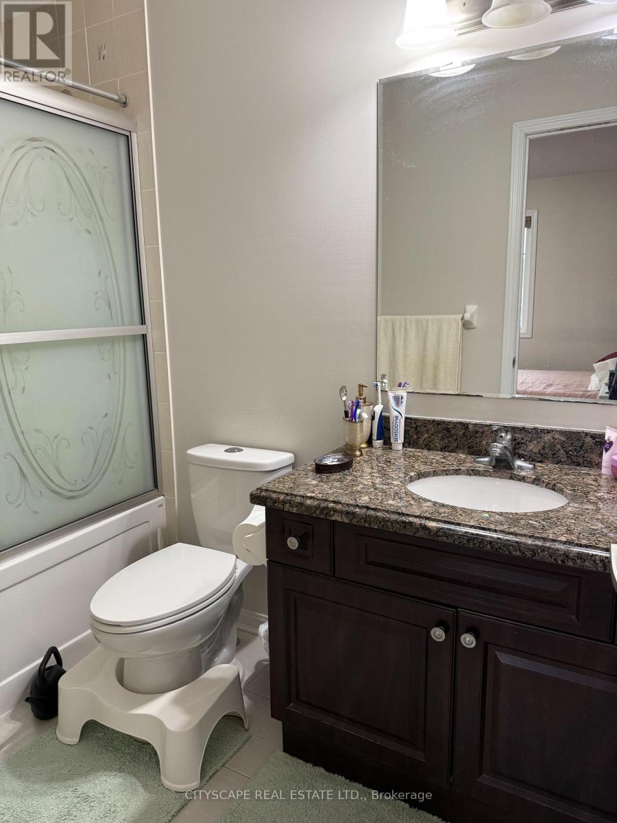 77 Bulmer Crescent, Newmarket, Ontario  L3X 3K1 - Photo 26 - N12183933