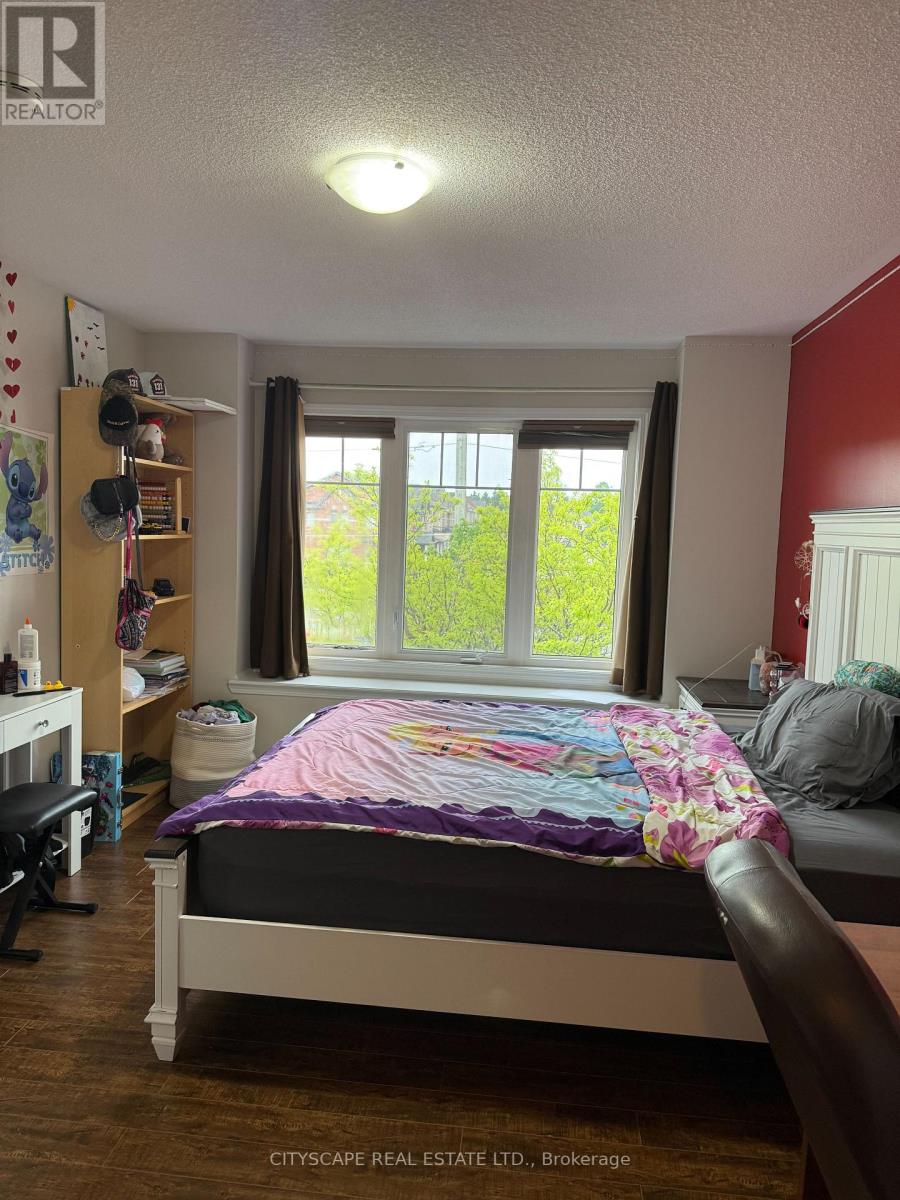 77 Bulmer Crescent, Newmarket, Ontario  L3X 3K1 - Photo 22 - N12183933