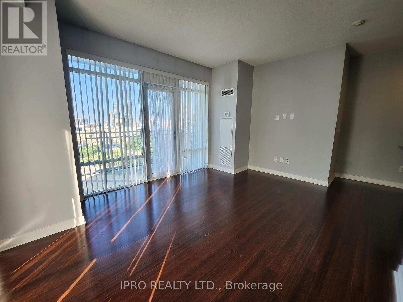 711 - 365 PRINCE OF WALES DRIVE, Mississauga, Ontario