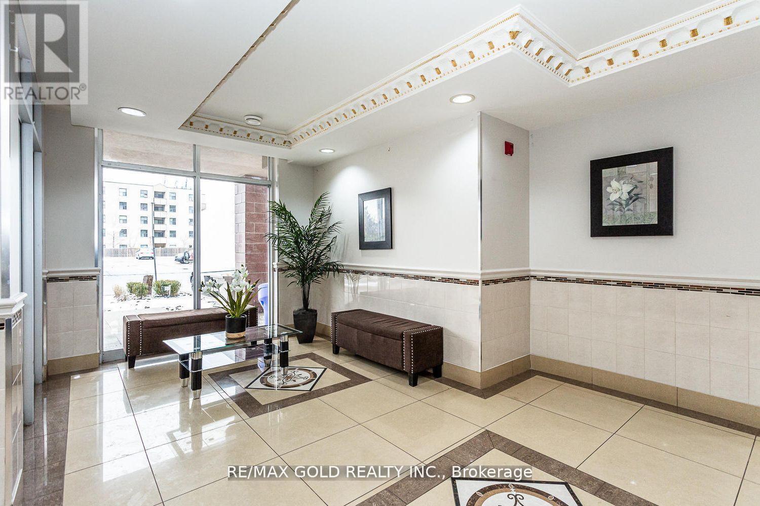 112 - 7405 Goreway Drive, Mississauga, Ontario  L4T 0A3 - Photo 3 - W12185714