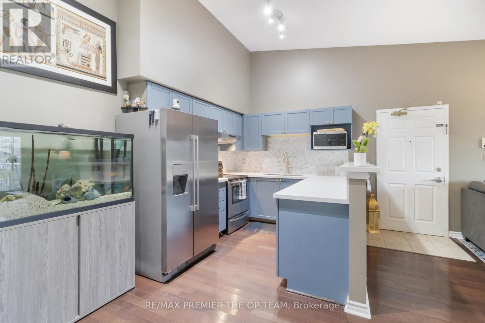 404 - 1440 Bishops Gate, Oakville (Ga Glen Abbey), Ontario  L6M 4M9 - Photo 17 - W12185716