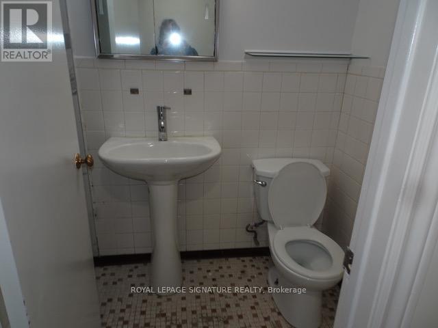 1618 Trotwood Avenue, Mississauga, Ontario  L5G 3Z9 - Photo 10 - W12185732