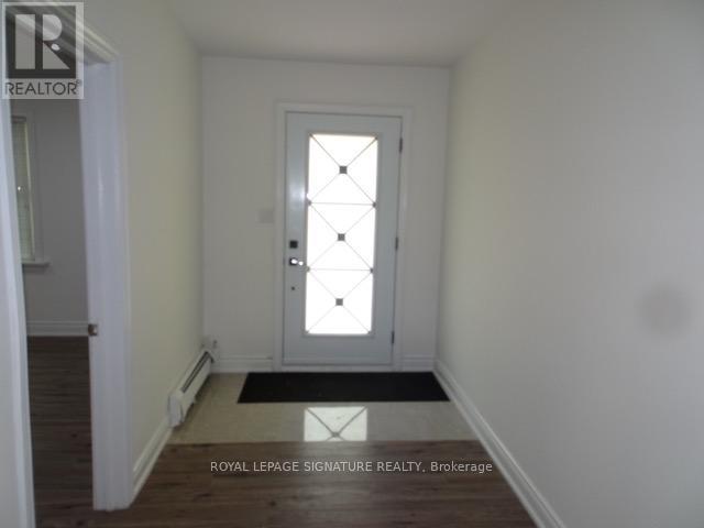 1618 Trotwood Avenue, Mississauga, Ontario  L5G 3Z9 - Photo 2 - W12185732