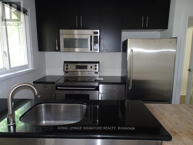 1618 Trotwood Avenue, Mississauga, Ontario  L5G 3Z9 - Photo 5 - W12185732