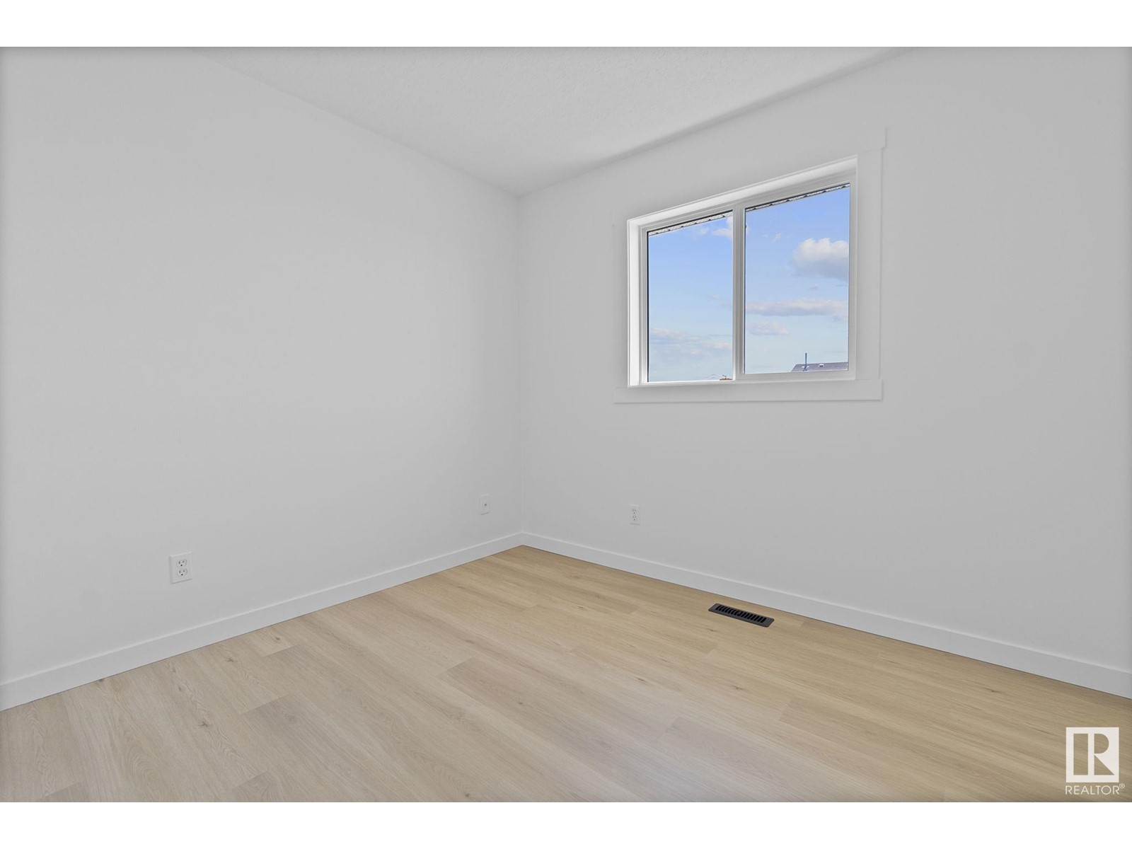 8351 160 Av Nw, Edmonton, Alberta  T5Z 3G9 - Photo 26 - E4439452