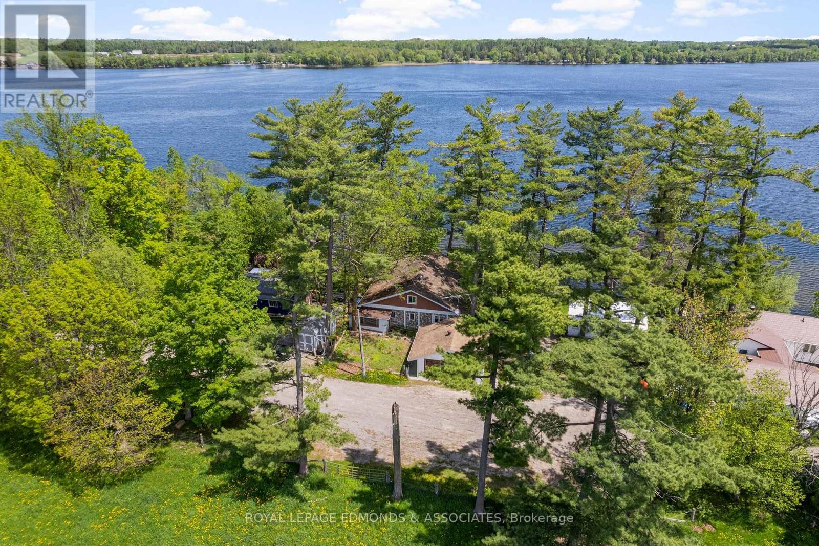 87 Cobble Stone Lane, Whitewater Region, Ontario  K0J 1K0 - Photo 1 - X12185833