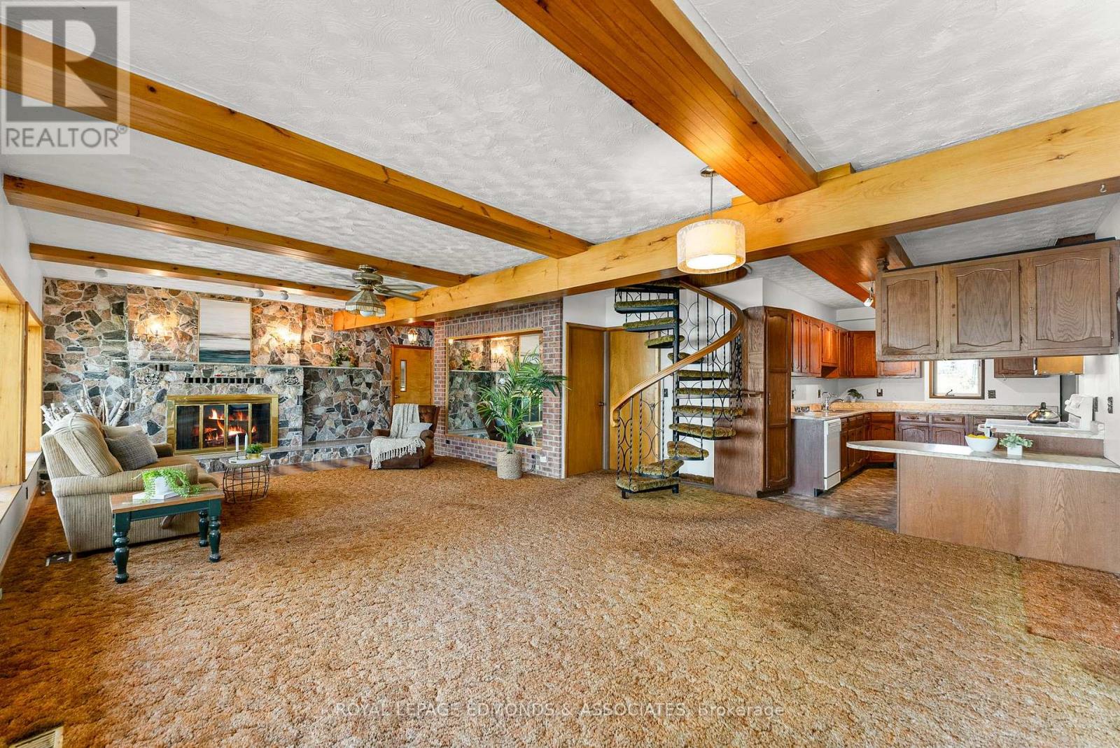 87 Cobble Stone Lane, Whitewater Region, Ontario  K0J 1K0 - Photo 17 - X12185833