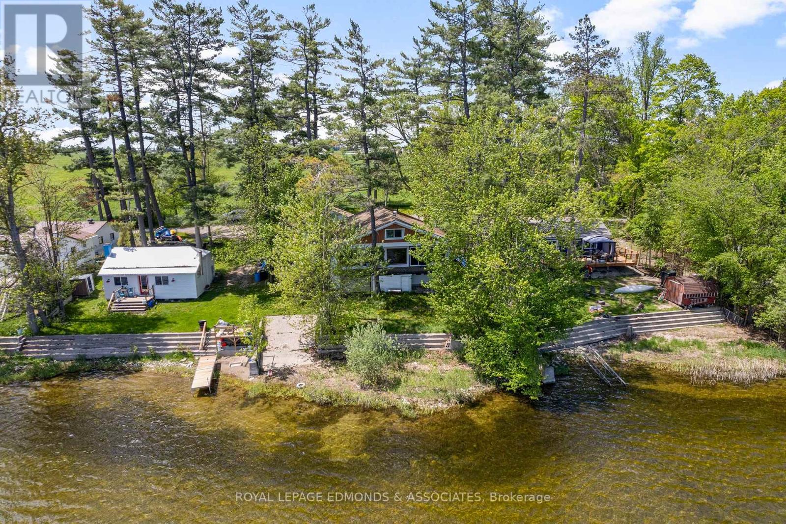 87 Cobble Stone Lane, Whitewater Region, Ontario  K0J 1K0 - Photo 2 - X12185833